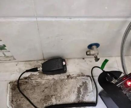 集安屋顶漏水维修公司分享下卫生间漏水的危害及解决方法